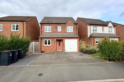 3 bedroom detached house for sale, Tarn Rise, Nuneaton