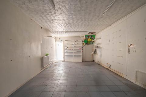 2 bedroom property for sale, High Street, Quarry Bank, Brierley Hill, West Midlands, DY5