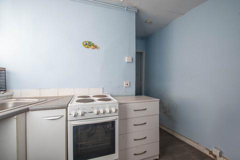 2 bedroom property for sale, High Street, Quarry Bank, Brierley Hill, West Midlands, DY5