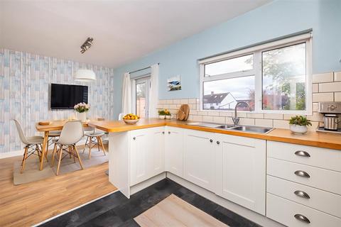 undefined, Danescourt Crescent, Sutton