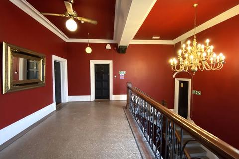 undefined, Furnished Luxury 2 Bed Apartment. Pentonville, Newport
