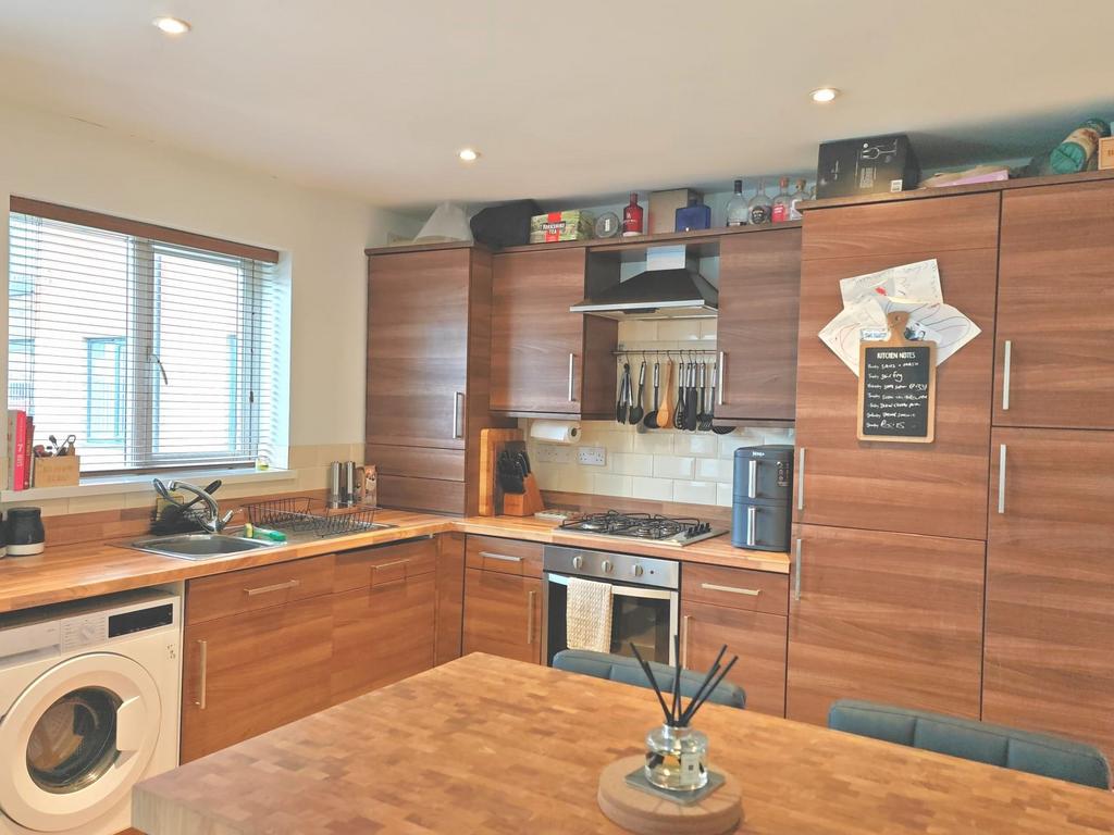 Kitchen/Living Area