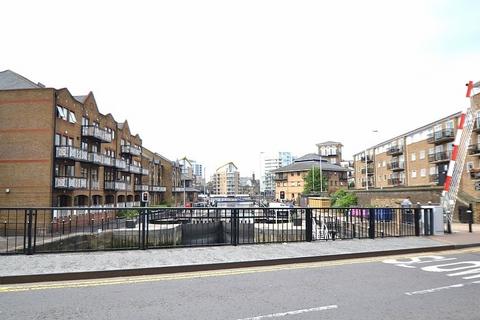 undefined, Goodhart Place, London E14