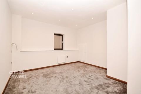 undefined, Croydon Road, Caterham CR3