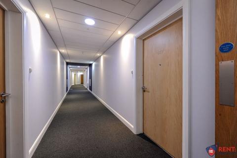2 bedroom apartment to rent, West Wear Street, Sunderland