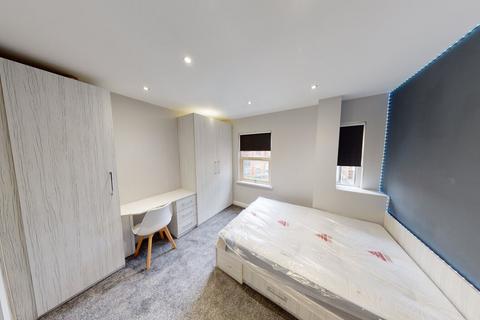 6 bedroom house to rent, Cross Granby Terrace, Leeds LS6