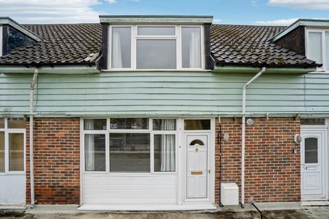 2 bedroom flat for sale, Chenies Parade, Little Chalfont