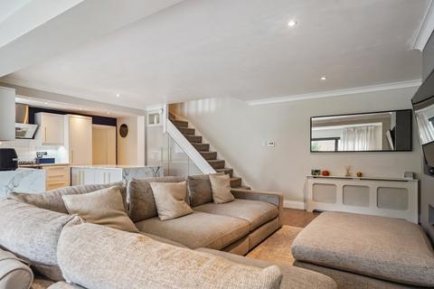 3 bedroom semi-detached house for sale, Rixon Close, Slough SL3