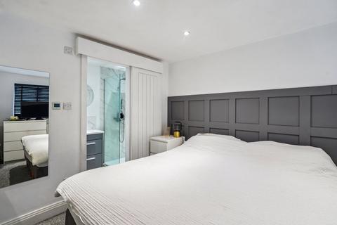 3 bedroom semi-detached house for sale, Rixon Close, Slough SL3
