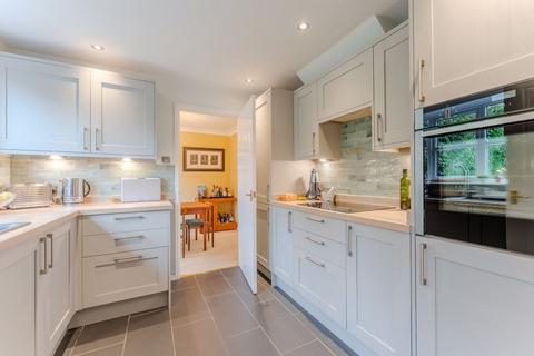4 bedroom detached house for sale, Turnpike Close, Market Harborough