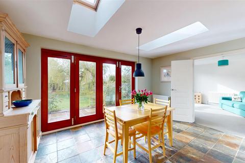 5 bedroom detached house for sale, Lonsdale Road, Stamford