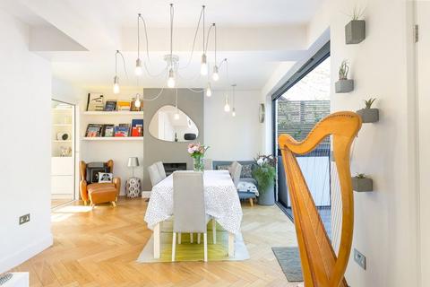 20 Wrights Road, London, SE25 6RY