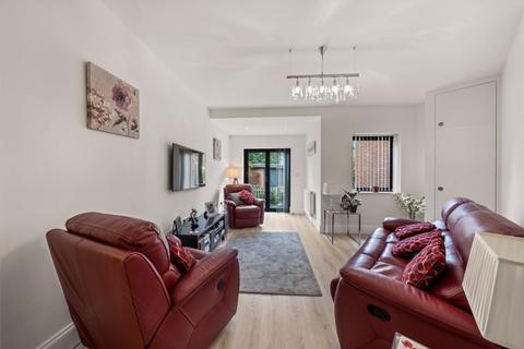 undefined, 57 Montagu Gardens, Wallington