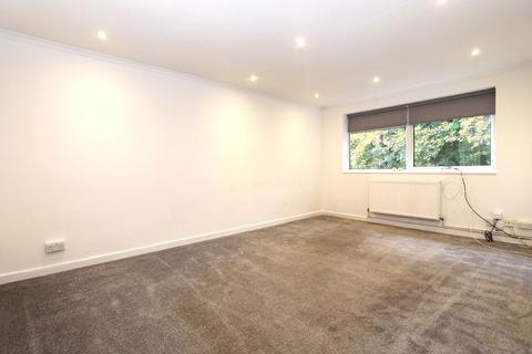 2 bedroom flat for sale, Chipstead Road, Banstead