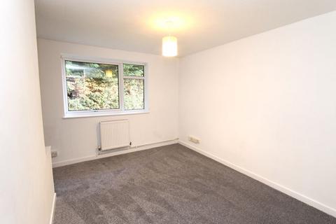 2 bedroom flat for sale, Chipstead Road, Banstead