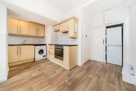 undefined, Fortis Green, London N10
