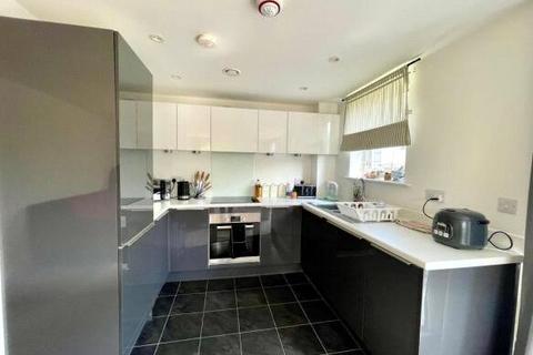 1 bedroom flat to rent, Larsons Close, Oakgrove, MK10
