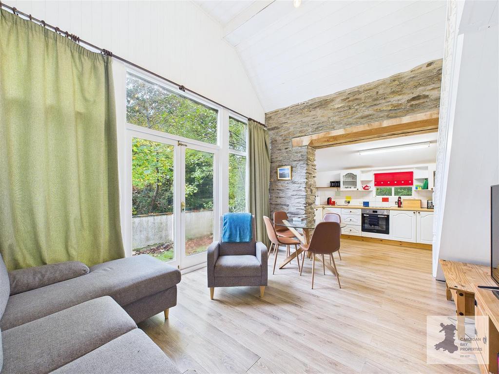 Cottage lounge