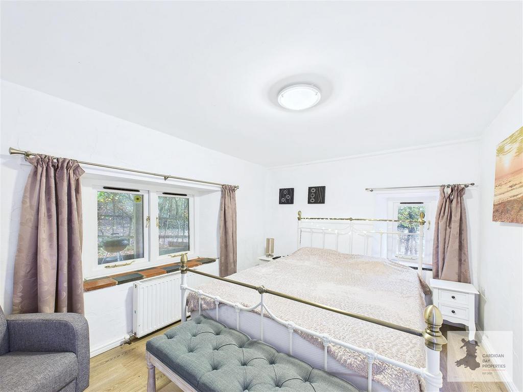 Cottage bedroom 1