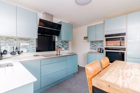 2 bedroom detached bungalow for sale, The Broadway, Sheerness ME12