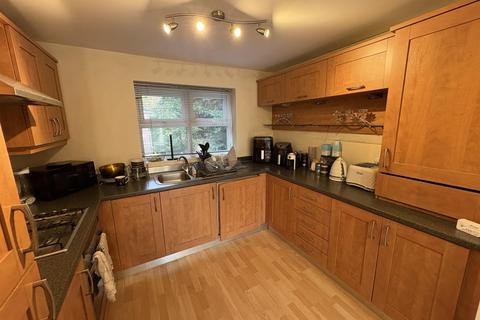undefined, 2, The Pines, Sale