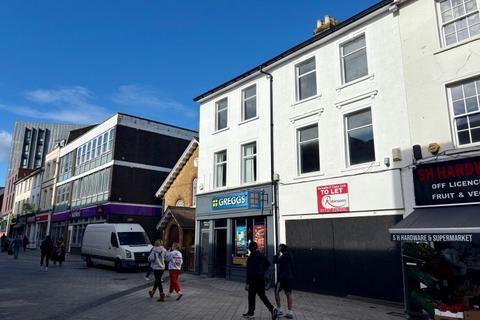 Retail property (high street) to rent, 33 Station Rd Redhill RH1 1QH