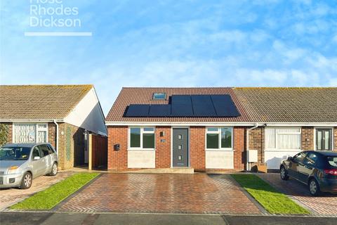 3 bedroom bungalow for sale, Fieldway Crescent, Cowes, Isle of Wight