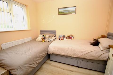 11 Catamaran Close, Warsash, Southampton, SO31 9AS