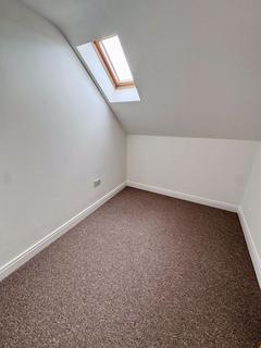2 bedroom apartment to rent, Seabourne Road, Bournemouth