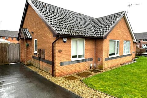 2 bedroom semi-detached bungalow to rent, 31 Ffordd Beck Swansea West Glamorgan
