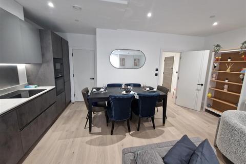 2 bedroom apartment to rent, 351a Rotherhithe Street, London