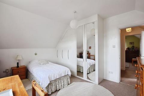 32 Burford Road, Salisbury, SP2 8AW
