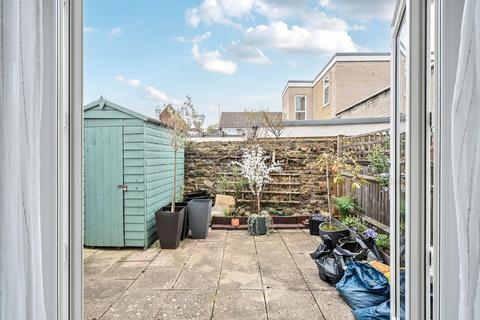 undefined, Ostlers Court, Snodland