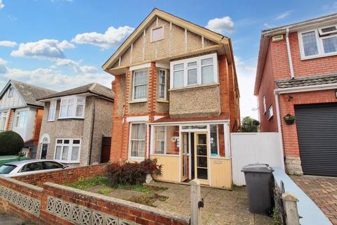 Hillbrow Road, Southbourne