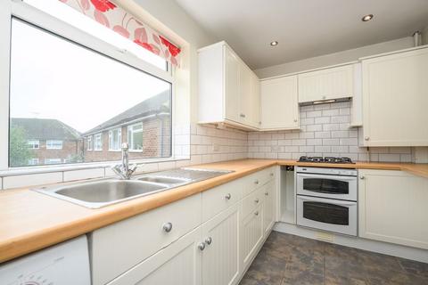 undefined, Queen Mary's Drive, New Haw KT15