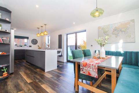 undefined, Woodpecker Gardens, Bedford MK42