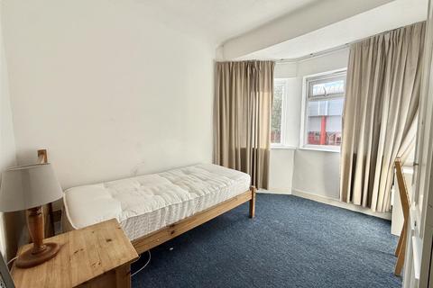 1 bedroom in a house share to rent, Milton Street, Southend-On-Sea