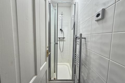 1 bedroom in a house share to rent, Milton Street, Southend-On-Sea