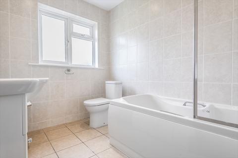 2 bedroom flat to rent, Lake Road, Wimbledon, London, SW19
