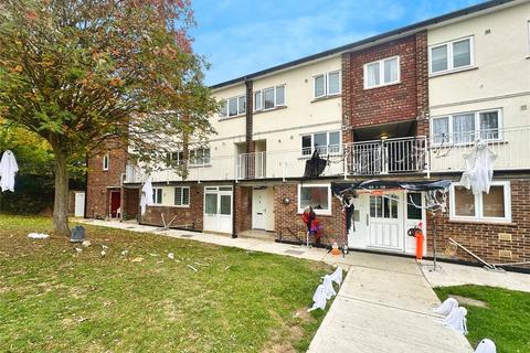 Studio for sale, Plaw Hatch Close, Bishop's Stortford, Hertfordshire