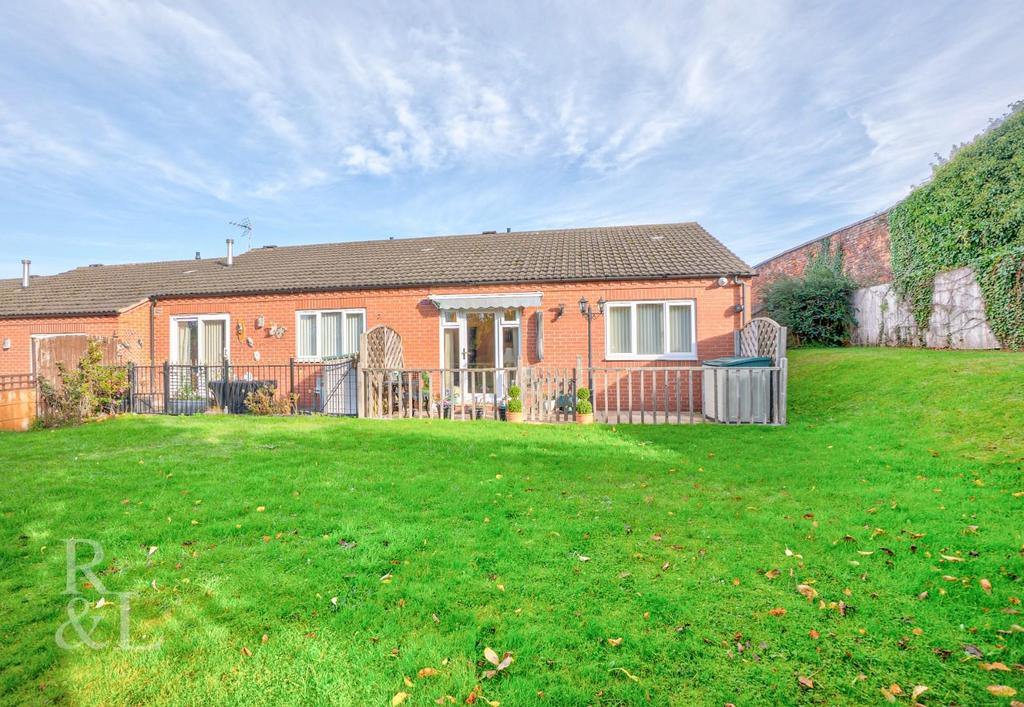 15 Tellis Place (14).jpg