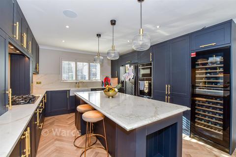 5 bedroom detached house for sale, Lenham Road, Kingswood, Maidstone, Kent