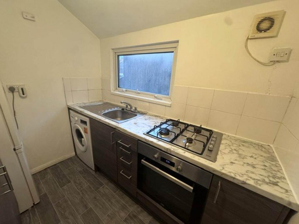Kitchen 2