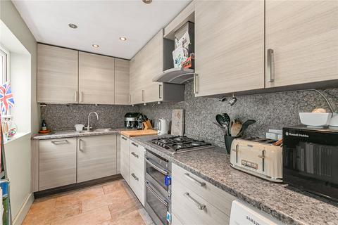 47 Albion Road, Twickenham, TW2 6QJ