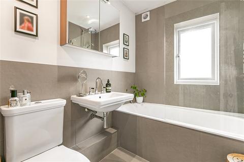 47 Albion Road, Twickenham, TW2 6QJ