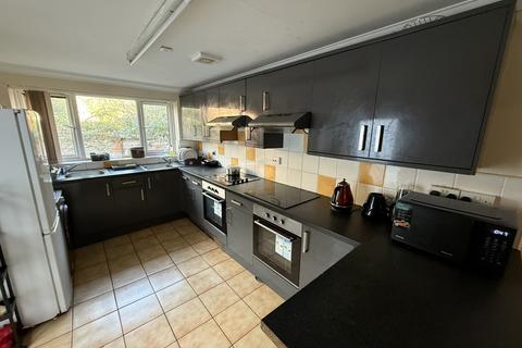 Cathays, Cardiff, CF24