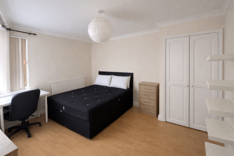 8 bedroom terraced house to rent, Cathays, Cardiff, CF24