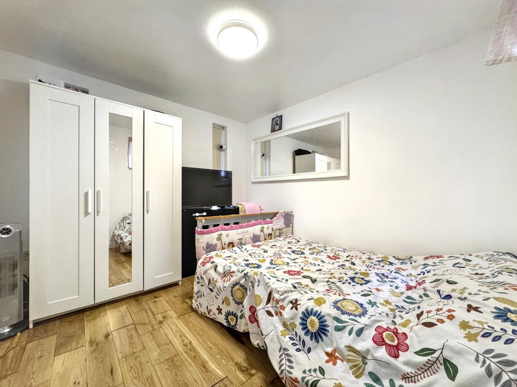 Office/lounge