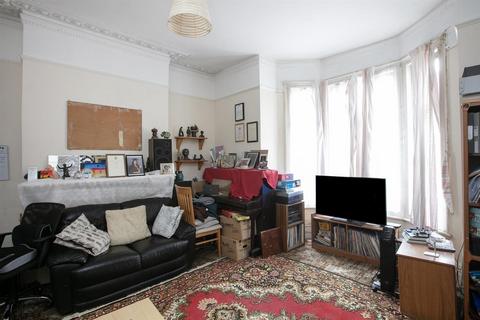 6 bedroom semi-detached house for sale, Talfourd Road, Peckham, SE15