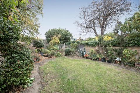6 bedroom semi-detached house for sale, Talfourd Road, Peckham, SE15